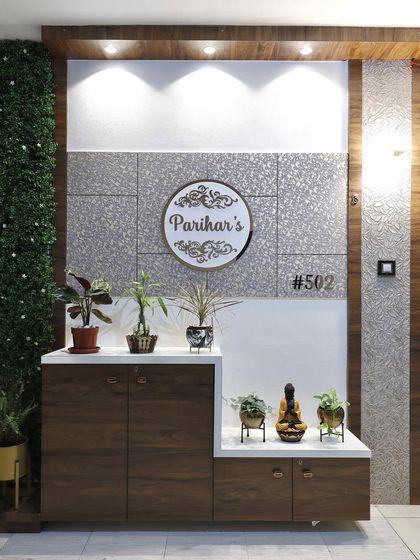 Welcoming Entrances & Foyers photo 3