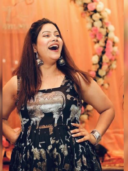 A happy, confident shot from an engagement party. This is the energy I bring.