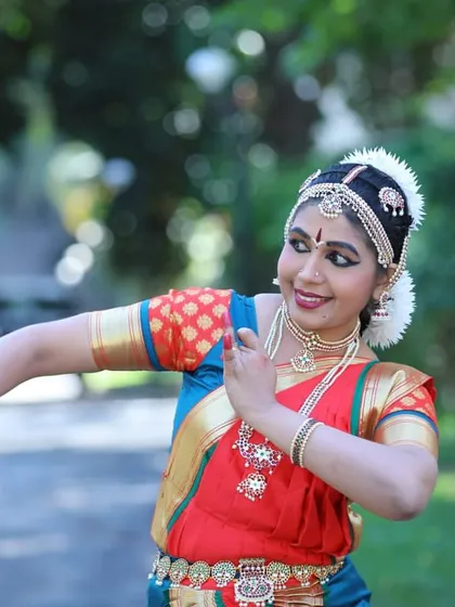 Another lovely shot from Durga’s outdoor photoshoot. Her expressions and postures reflect the stories and emotions of the dance, even in a still photograph.