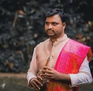 The talented flautist Manju Bhajantri, whose melodies soar above the rhythm. It was an honour to have him as a special guest.