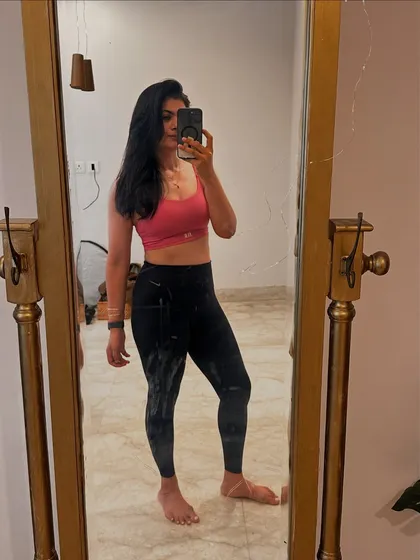 A mirror selfie celebrating my progress and feeling grateful for my health.