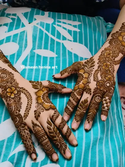 A candid shot of the modern tassel design, showing how it beautifully adorns the hands.