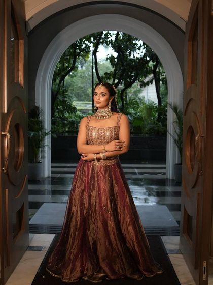 Vibrant Mehendi & Haldi Looks photo 10