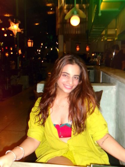 A little New Year's update. I took a break, but I'm excited to be back and create more content for this amazing community. Let's build this space of self-love together.