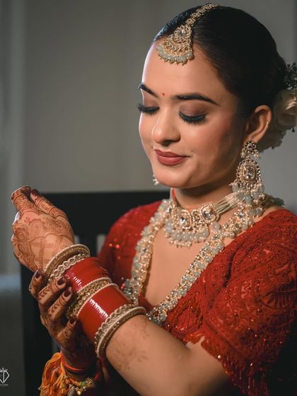 Timeless Bridal Portraits photo 23