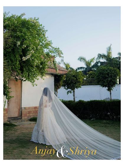 Wedding Craftsmen - Pre-Wedding Photoshoots & Films Engagement Celebrations photo 4