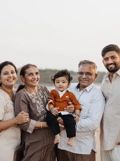 I love it when grandparents join in. This multi-generational family portrait on the beach is truly special.