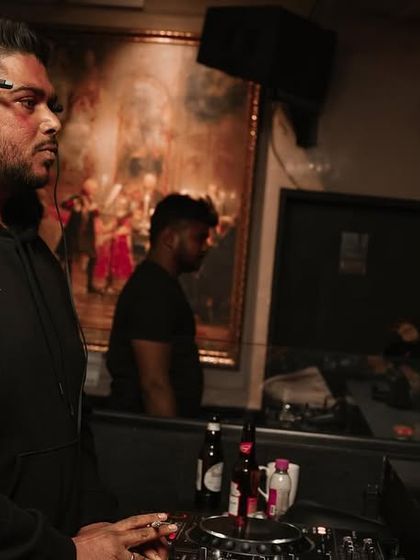 Behind the Decks: The Art of the Mix photo 14