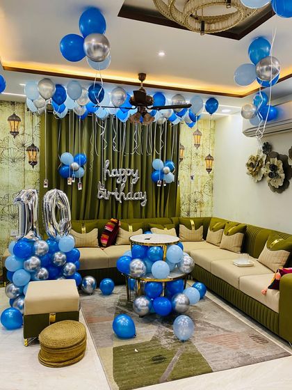 Another view of the blue and silver 10th birthday home decoration.