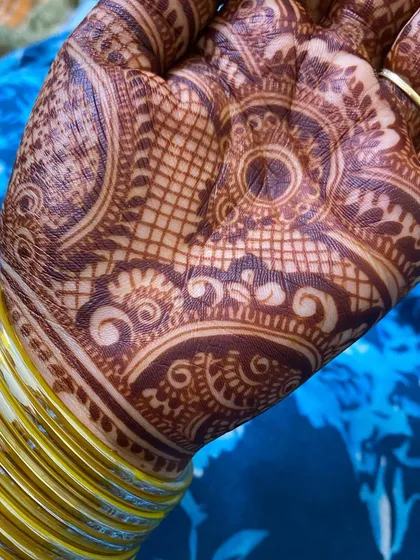 A close-up of the stain, showing how the intricate details of the design are preserved in the final colour.