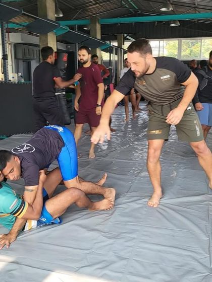 More drilling from the seminar. Repetition under the guidance of an expert is how we build reliable skills that hold up under pressure.