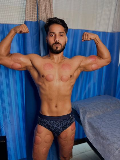Saifaan Khan showing his full physique after a comprehensive session.