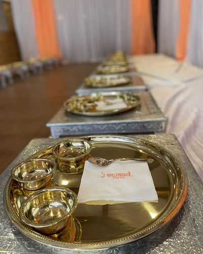 Traditional Dining Experiences