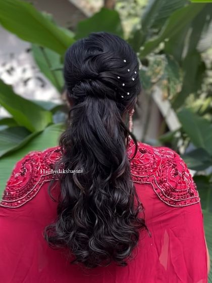 Dakshayini - Hairstyling Academy & Workshops Glamorous Curls & Ponytails photo 3