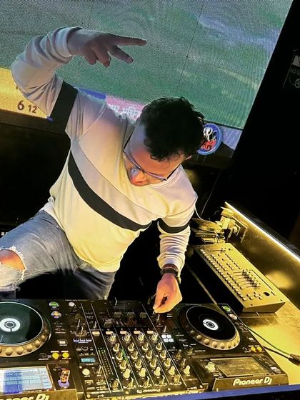 Club & Lounge Gigs photo 39