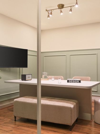 Commercial & Office Interiors photo 4