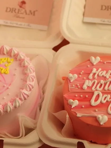 A pair of lovely bento cakes designed for Mother's Day. These mini treats are a perfect way to show Mom some love.