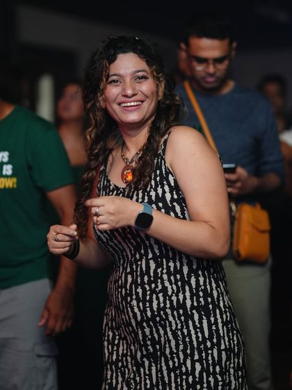 Ivan Nilkon - Live DJ Services The Vibe: It's All About The Crowd photo 15