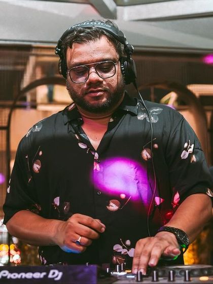 Digvijay Singh Thakur - DJ Services for Events & Parties Shor Bazaar: The Live Experience photo 17