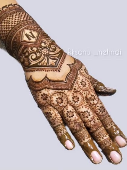 Sonu - Bridal & Wedding Mehndi Intricate Bridal Designs photo 49