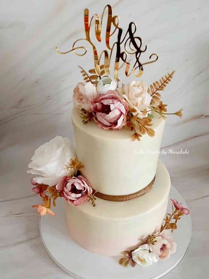 Cake Studio by Menakshi - Special Occasion Cakes Wedding & Engagement Cakes photo 6