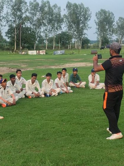 Our coaches actively participate and guide the group discussions, ensuring the sessions are engaging and productive for all trainees.