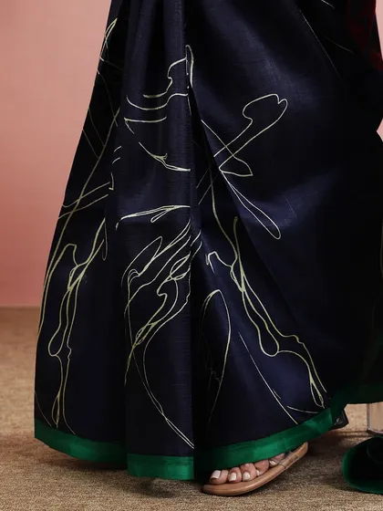 A detailed shot of the abstract print on the lower part of the saree.