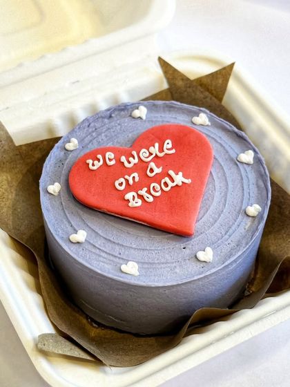 Bento Cakes: Small Cakes, Big Messages photo 3