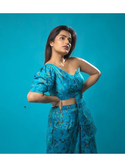 Anthariya Rentals - Gown & Contemporary Wear Rental Chic Indo-Western & Co-ord Sets photo 14