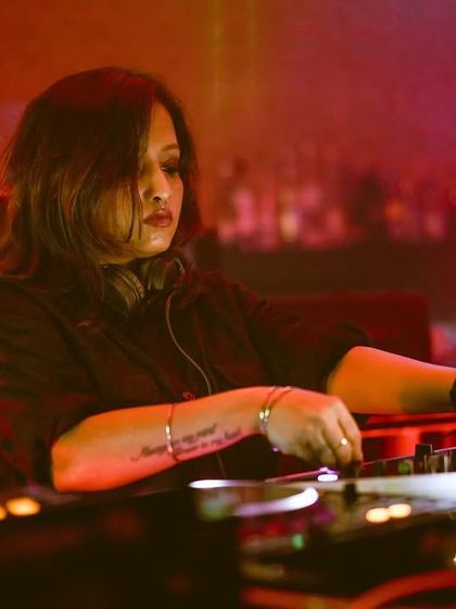 Dianna - Live DJ Performance Peak-Hour Club Nights photo 7