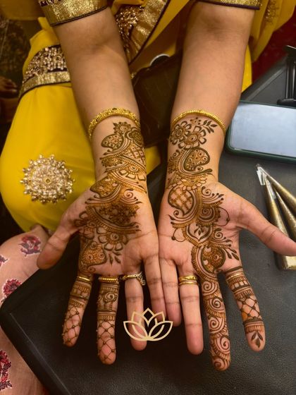 Lotus Mehendi Arts - Event Mehendi Services Elegant Designs for Guests photo 7