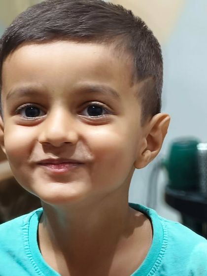 Sharp Haircuts for Men & Kids photo 38