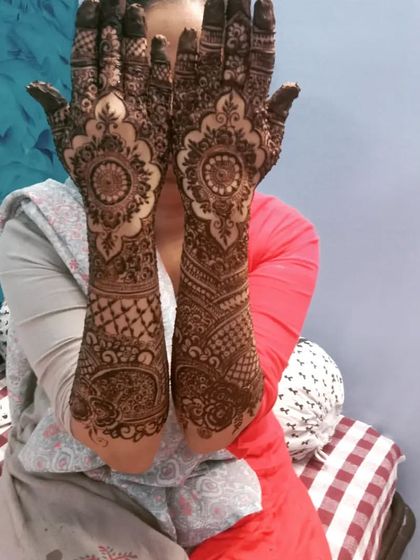 Mehendi Art by Nishat - Mehndi (Henna) Artistry Intricate Designs for Feet photo 8