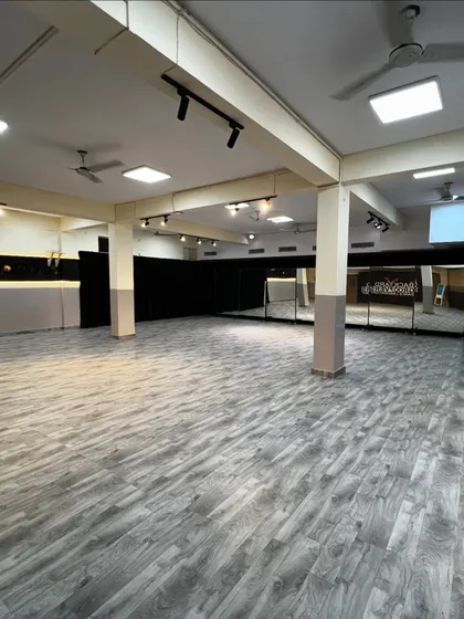 Here is the first look at our brand new, 1600-square-foot studio in Palam Vihar. I wanted to create a modern, professional, and inspiring space with state-of-the-art facilities, so you have the perfect environment to grow and groove.