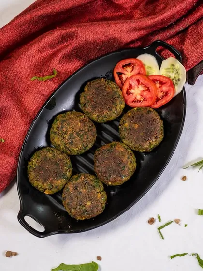 Looking for a wholesome and satisfying starter? Our Masoor Palak Tikki is delicious and packed with nutrients, making it an ideal choice.