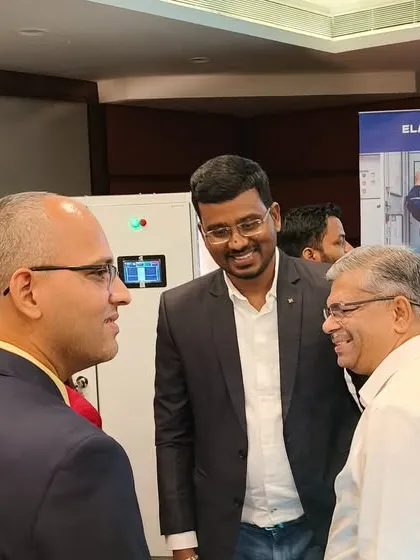 Smiles and positive interactions at our Bombay seminar. We strive to create a welcoming environment for learning and collaboration.