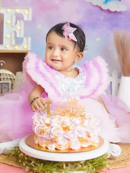 First Birthday & Cake Smash photo 11