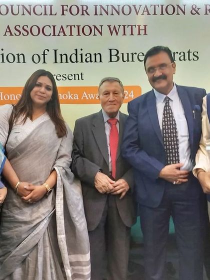 With fellow dignitaries at the Charles Walters Council for Innovation & Research event. It is an honor to be part of this esteemed family of professionals.