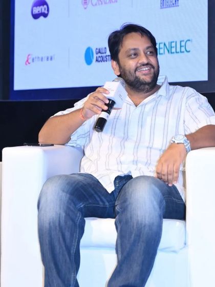 A panelist shares his perspective during a lively discussion at the Lighting Connect session, contributing to the dynamic exchange of ideas.