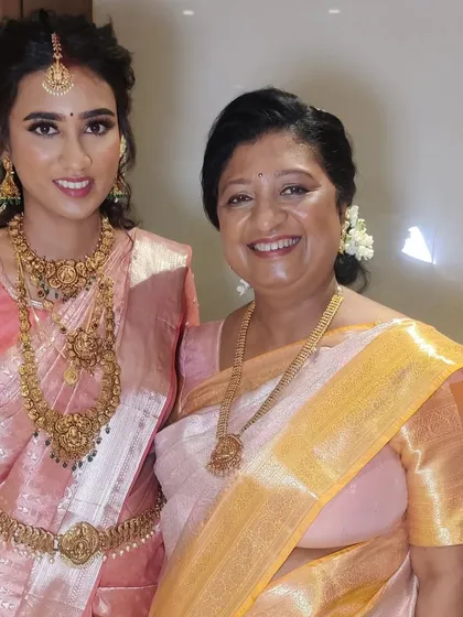 A beautiful moment between my South Indian bride Ankita and her mother, both looking radiant. I had the pleasure of doing makeup for both of them, creating complementary looks.