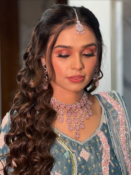 Glamorous Sangeet, Engagement & Reception Looks photo 84