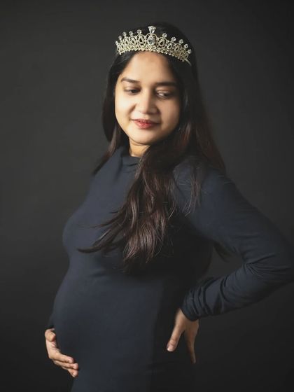 Lens And Stories - Maternity Photography The Glow of Motherhood: Solo Portraits photo 14