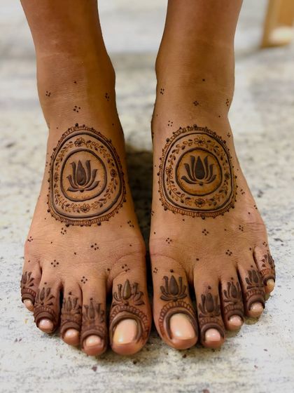 Mitali - Mehendi for Special Occasions Beautiful Henna for Feet photo 10