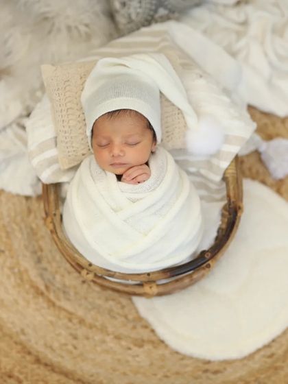 Another angle of this perfect little bundle. I always take photos from different perspectives to give you a variety of beautiful images.