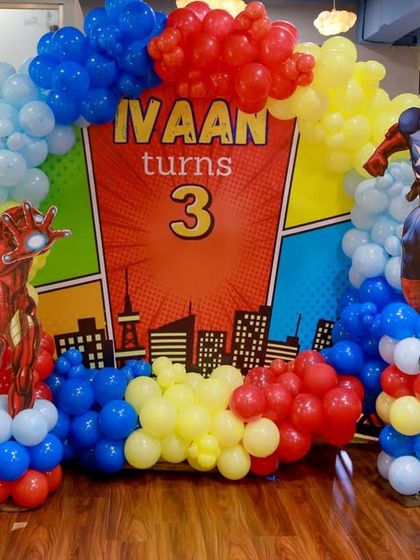 A full view of our Avengers Assemble birthday setup, featuring Iron Man, Hulk, Captain America, and Spider-Man. We use vibrant balloon arches and character cutouts to create a visually stunning party scene.
