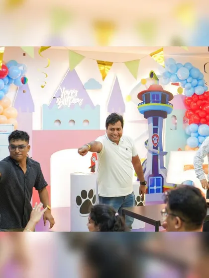 We can arrange for special character appearances, like Blippi, to surprise the kids. We also organize fun games for the parents to get involved in the celebration.