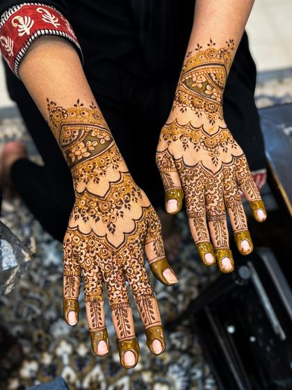 Lotus Mehendi Arts - Event Mehendi Services Elegant Designs for Guests photo 37