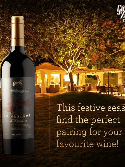 During the festive season, our Lounge de la Reserve comes alive. We invite you to celebrate with us, finding the perfect food pairing for your favorite wine in this beautiful outdoor setting.