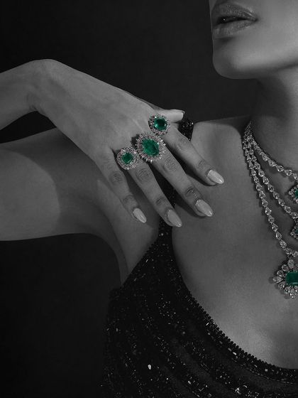 A color-selective black and white image for Purab Paschim, making the green of the emeralds stand out dramatically.