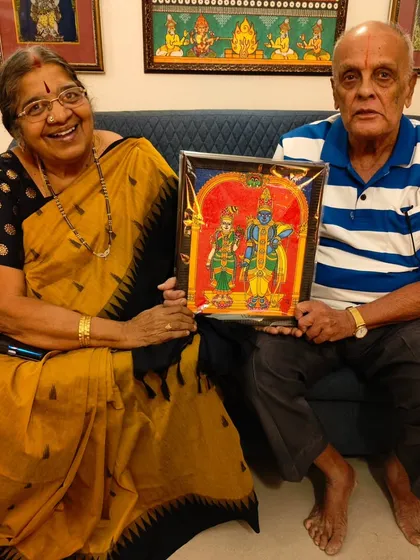 It brings me immense joy to see my art become part of a family's celebrations. This Aandal Rangamannar painting was commissioned as a 25th Wedding Anniversary gift and traveled all the way to Toronto to mark their special milestone.